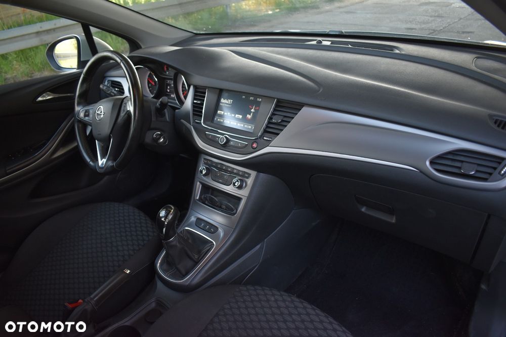 Opel Astra - 16
