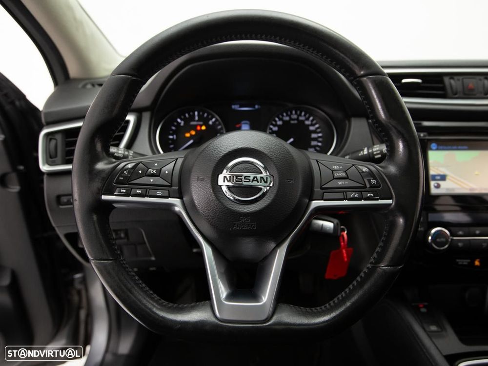 Nissan Qashqai 1.5 dCi N-Connecta - 17