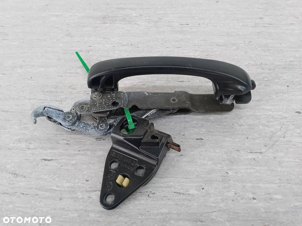 ZAMEK DACHU LEWY VW GOLF III 1E0871383 - 1