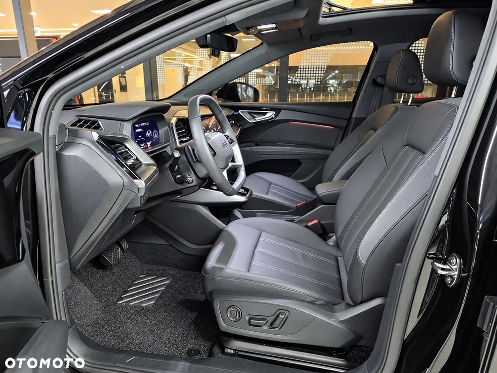 Audi Q4 e-tron - 7