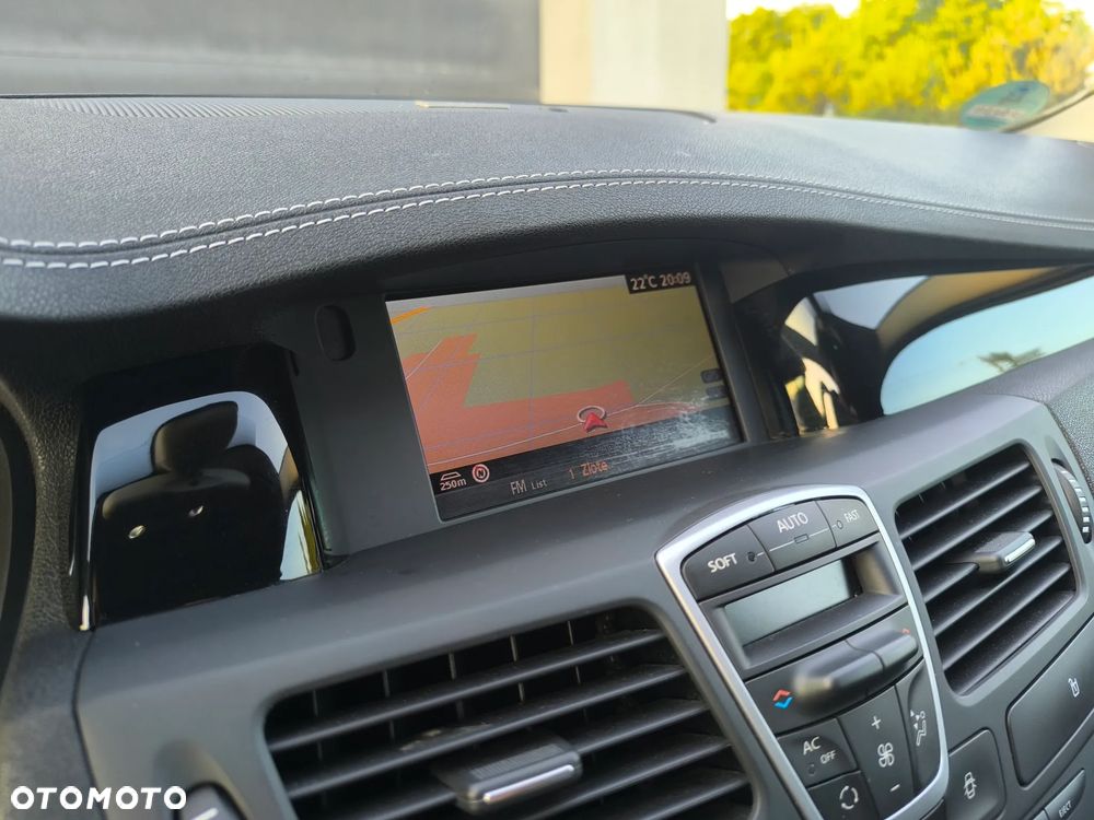 Renault Laguna 2.0 dCi Initiale - 25