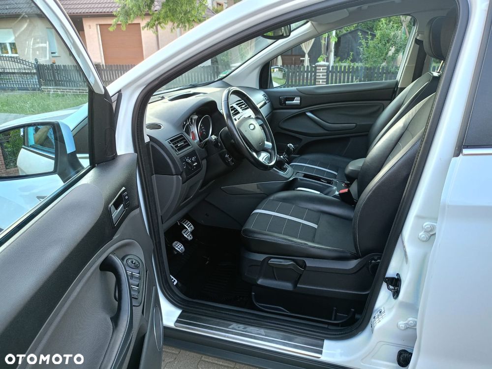 Ford Kuga - 9