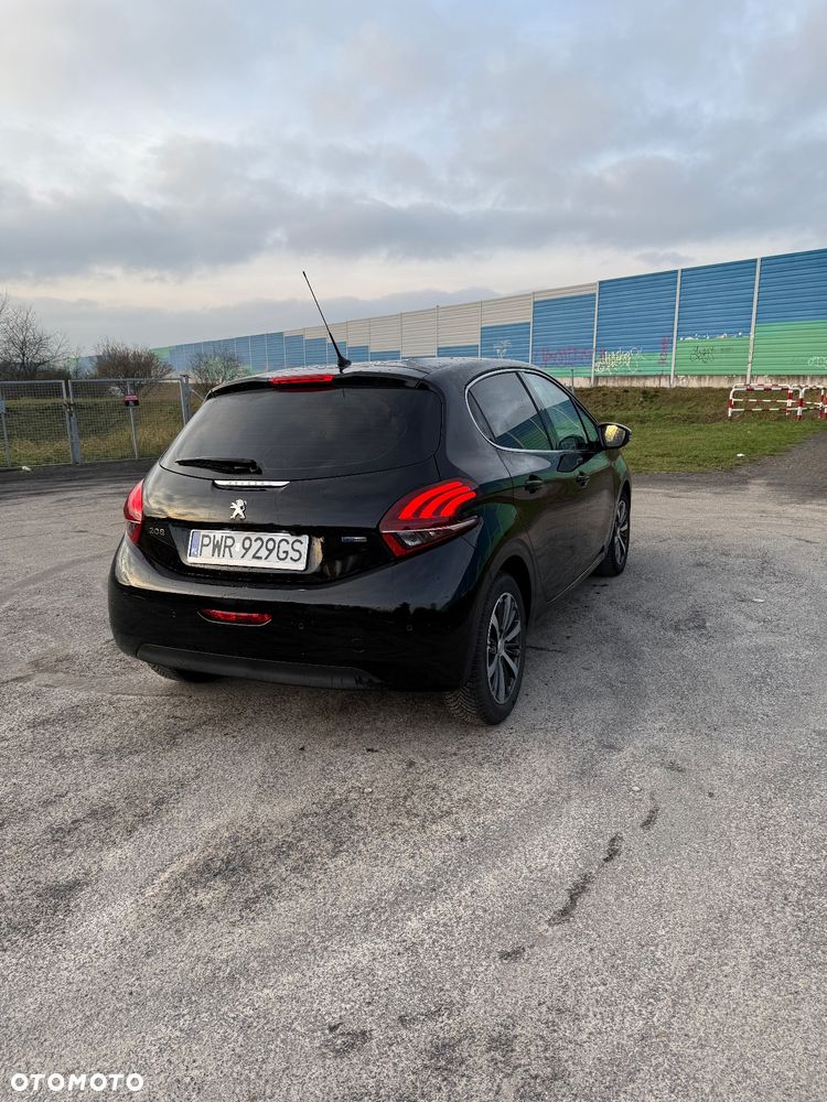 Peugeot 208 1.2 PureTech Allure - 4