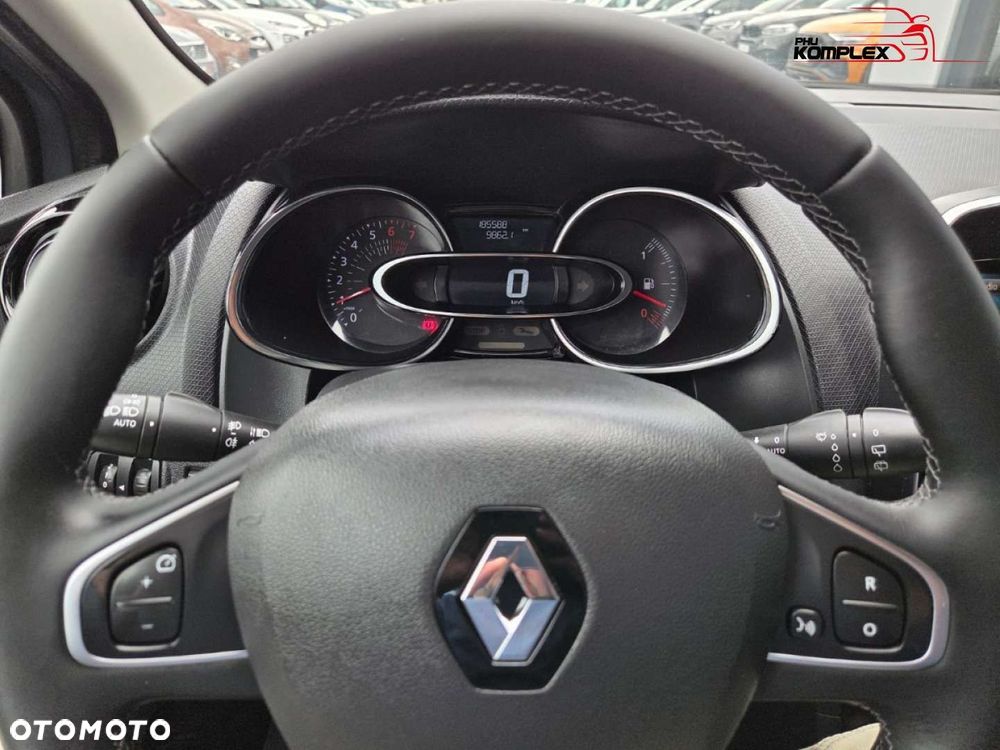 Renault Clio - 18