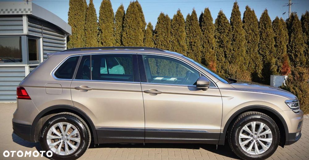 Volkswagen Tiguan - 9