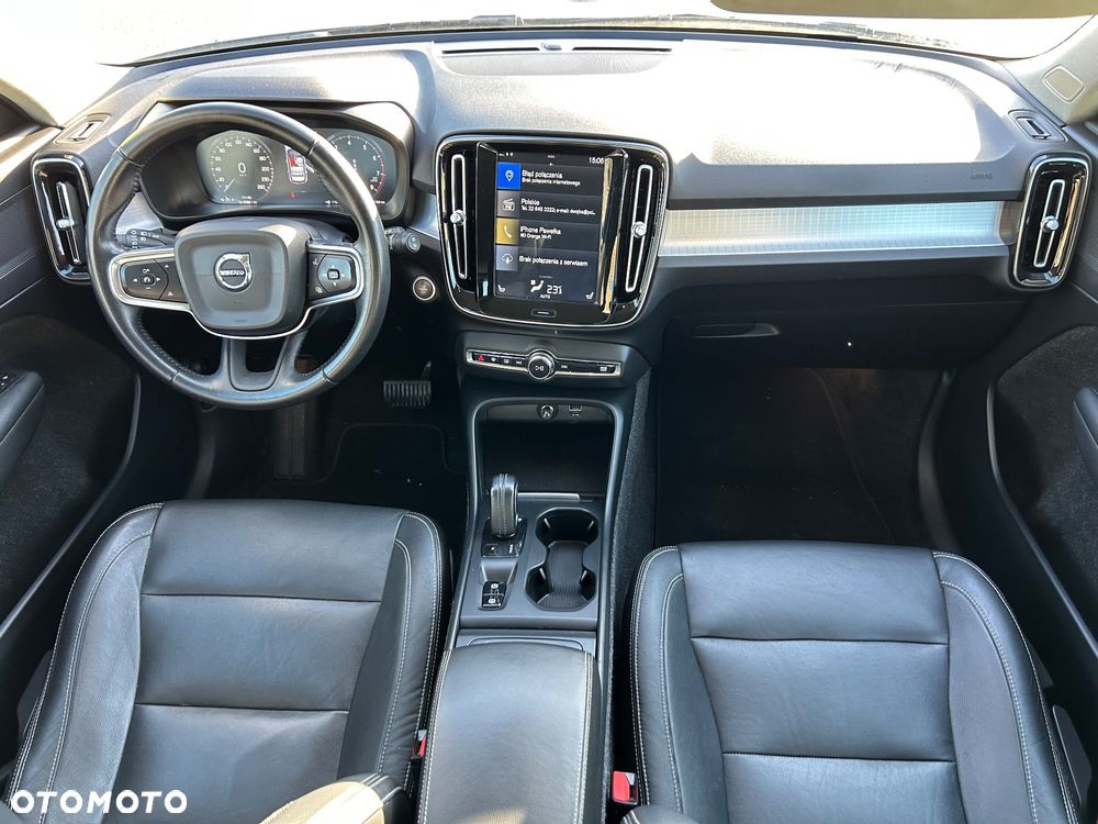 Volvo XC 40 T5 AWD Momentum Pro - 23