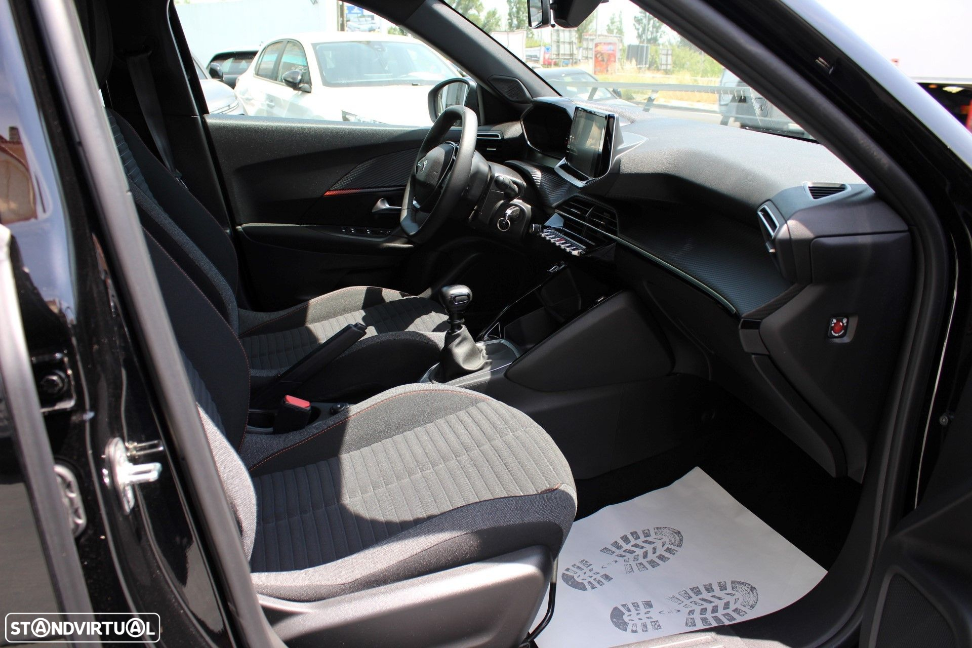 Peugeot 2008 1.2 PureTech Active Pack - 18