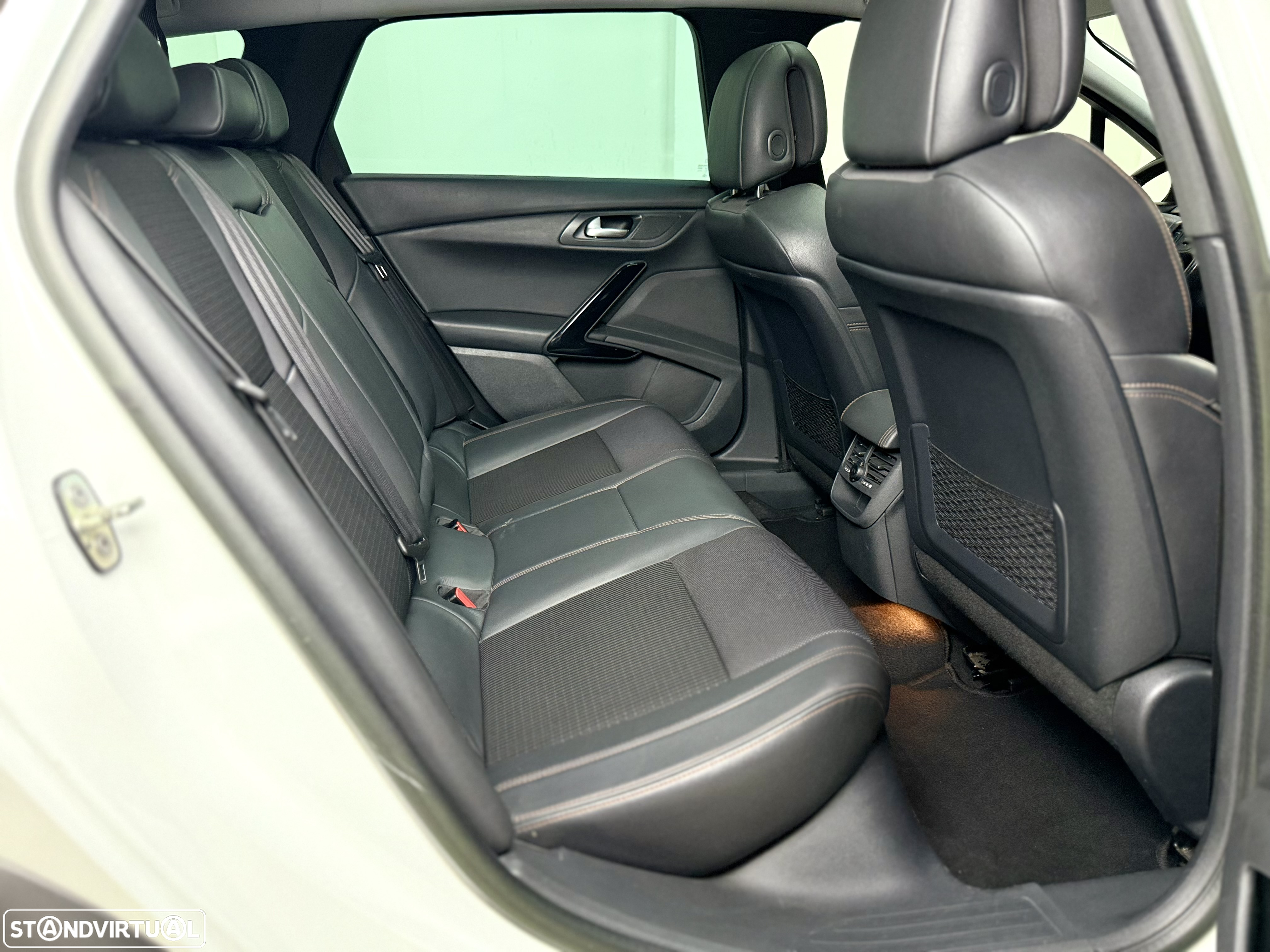 Peugeot 508 RXH 2.0 HDi Hybrid4 2-Tronic - 21