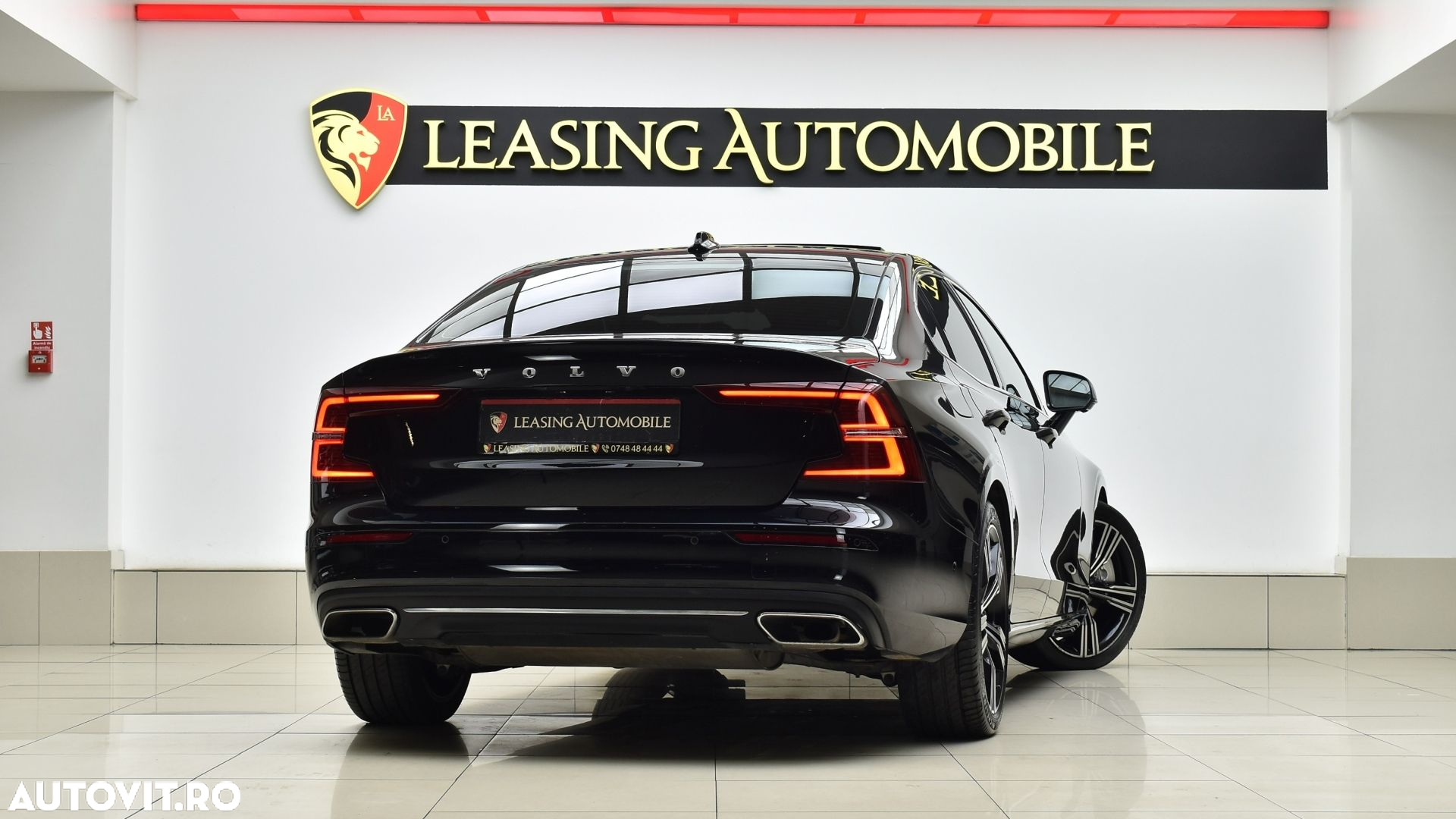 Volvo S60 T8 Recharge AWD Geartronic RDesign - 6
