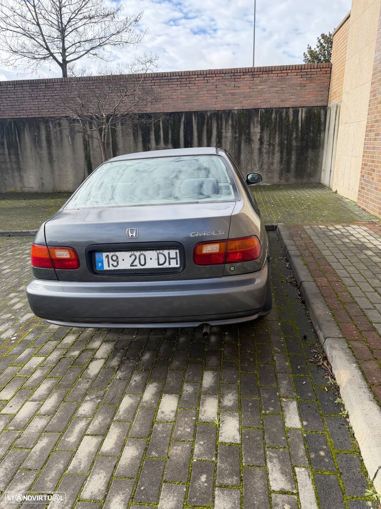 Honda Civic 1.5 LSi 16 V - 2
