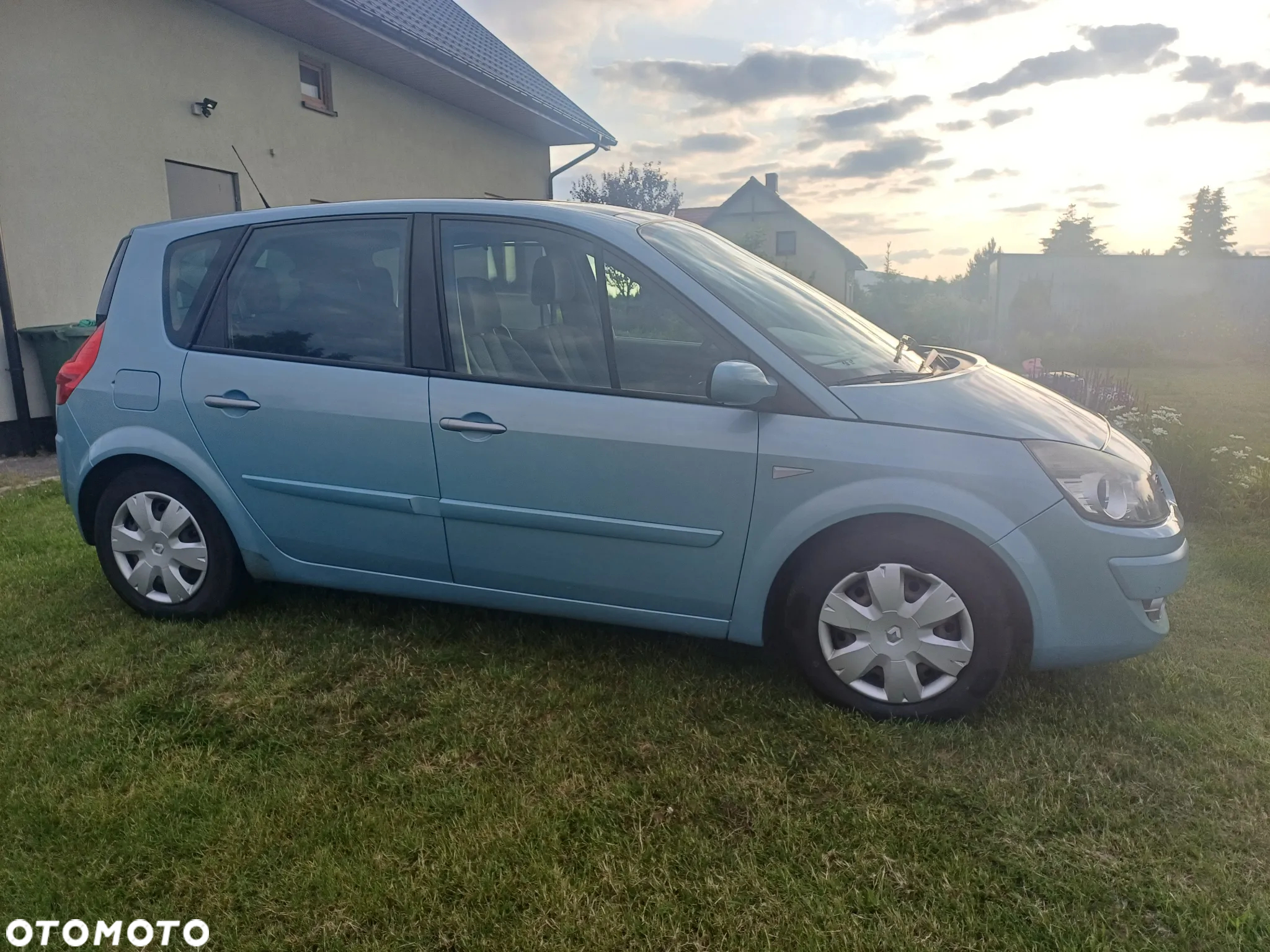 Renault Scenic - 8