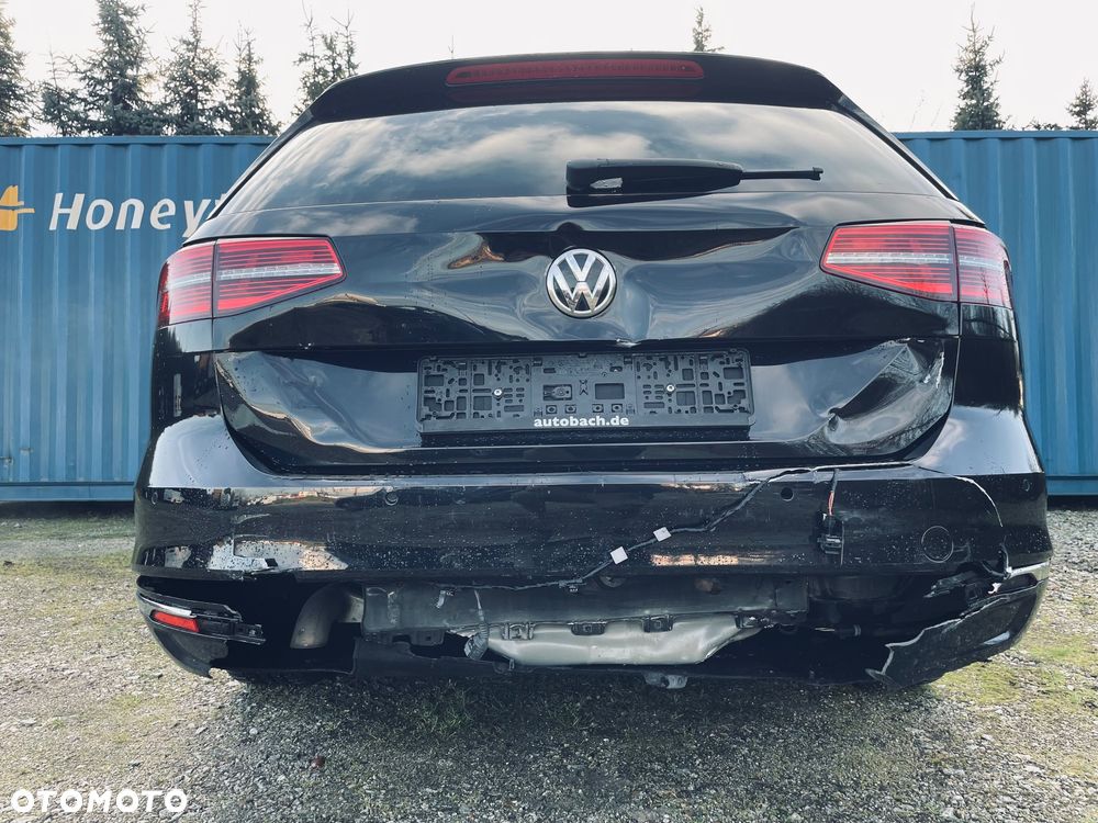 Volkswagen Passat 2.0 TDI (BlueMotion Technology) Highline - 14