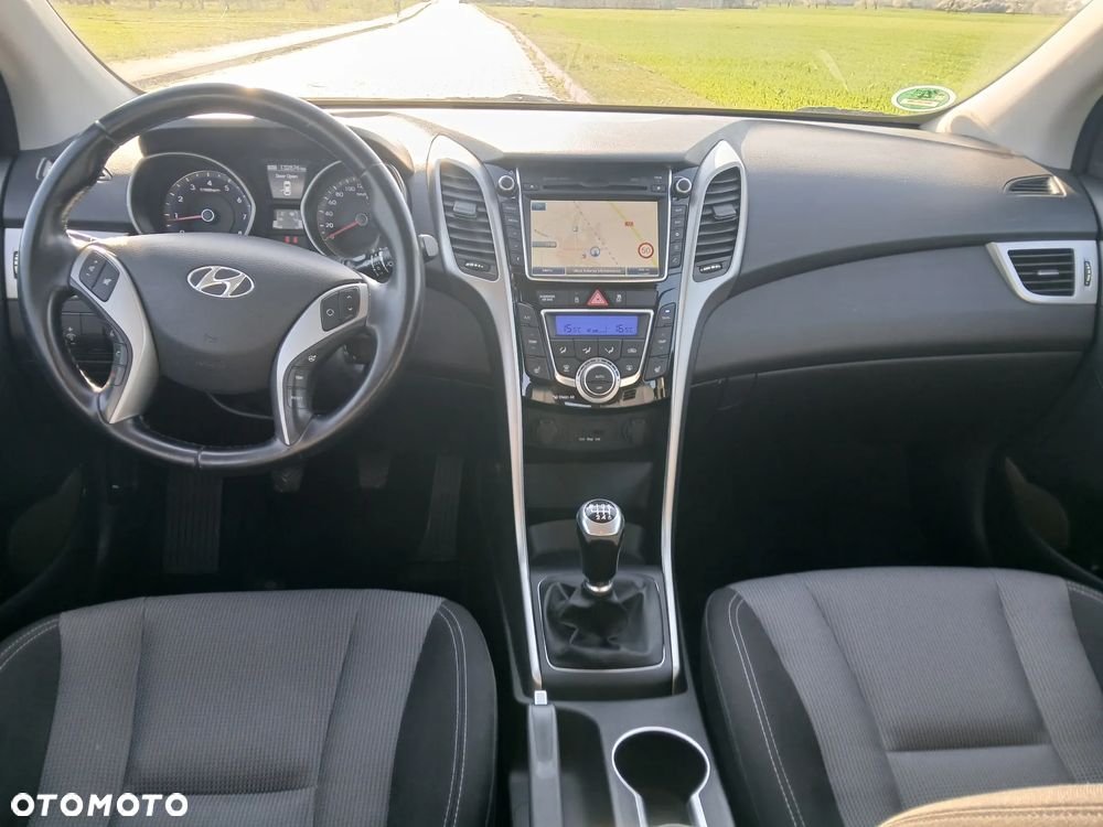 Hyundai i30 1.6 GDI Premium - 14