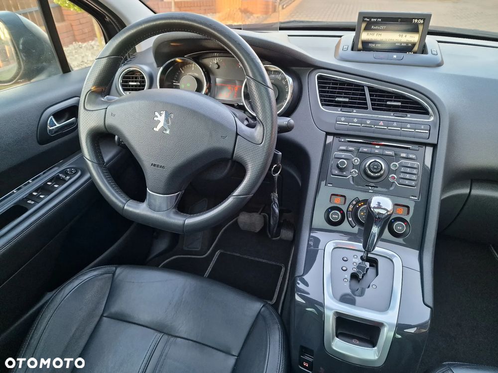 Peugeot 5008 HDI 160 Automatik Allure - 16