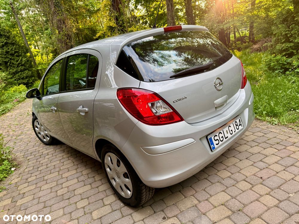 Opel Corsa 1.4 16V Energy - 8