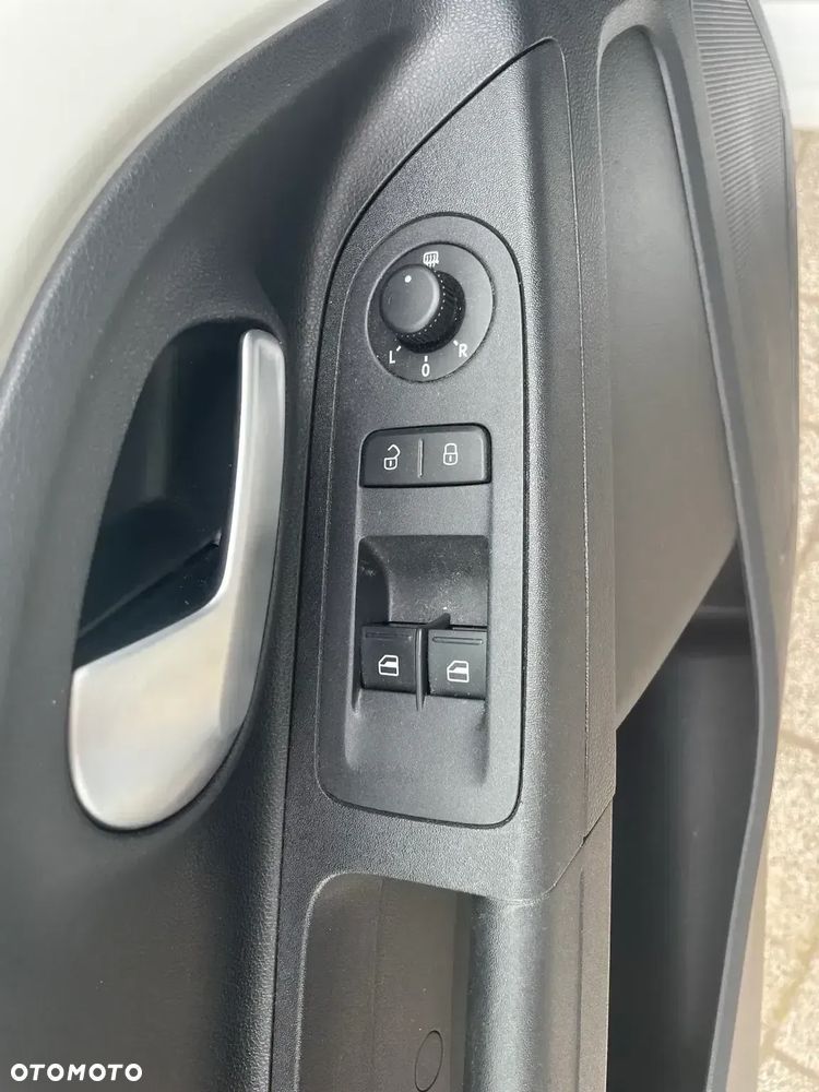 Volkswagen up! 1.0 move - 18