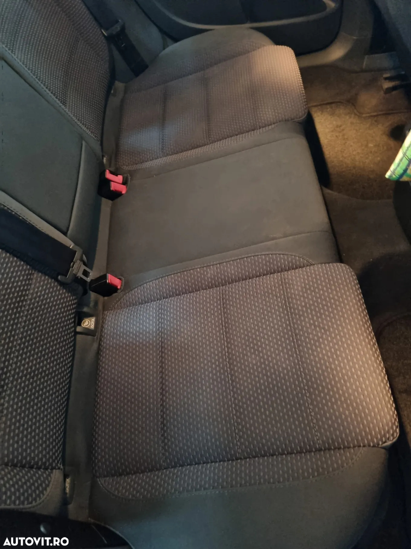 Volkswagen Jetta 2.0 TDI Comfortline - 4
