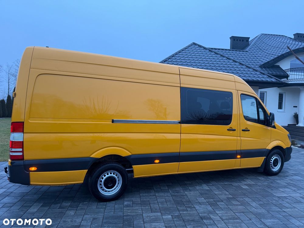 Mercedes-Benz Sprinter - 2