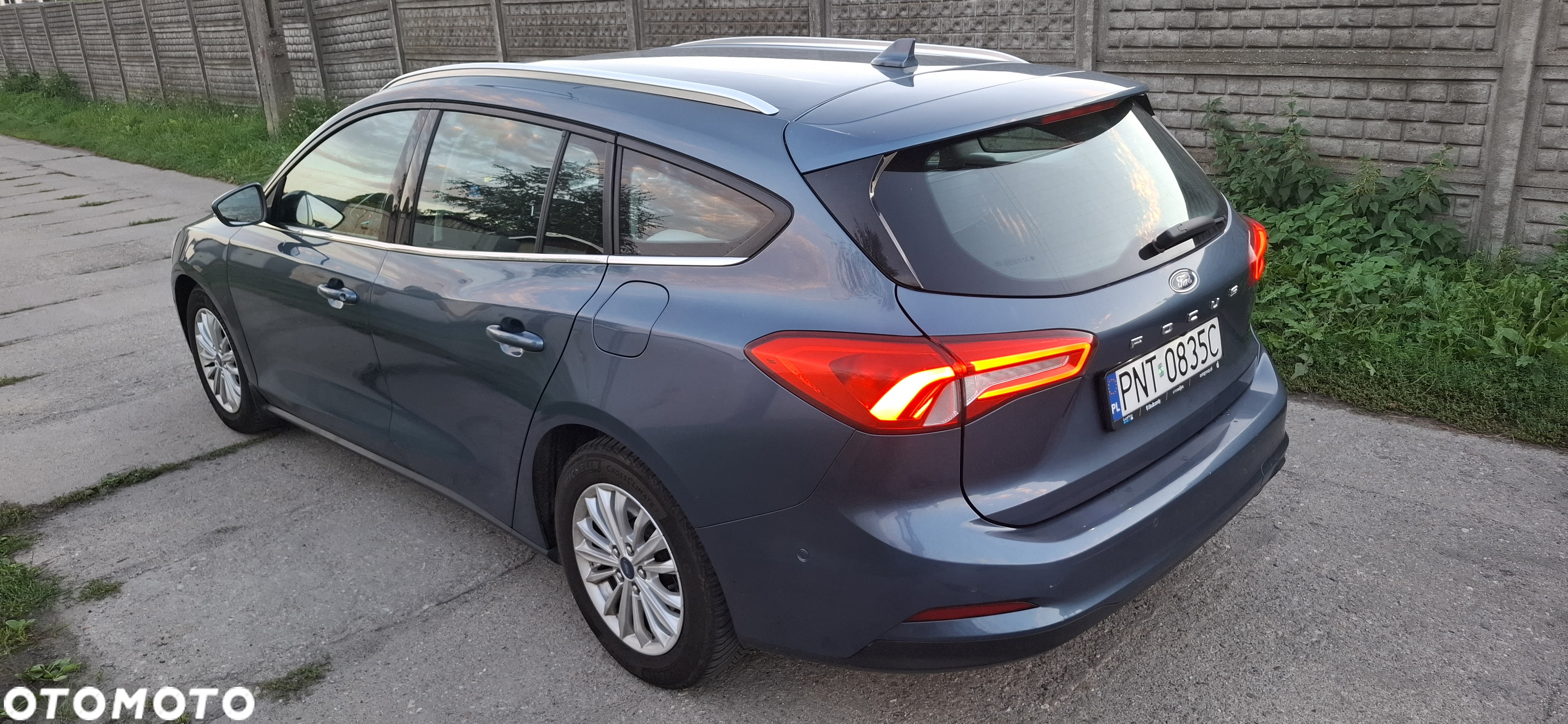 Ford Focus 1.5 EcoBlue Start-Stopp-System COOL&CONNECT DESIGN - 3