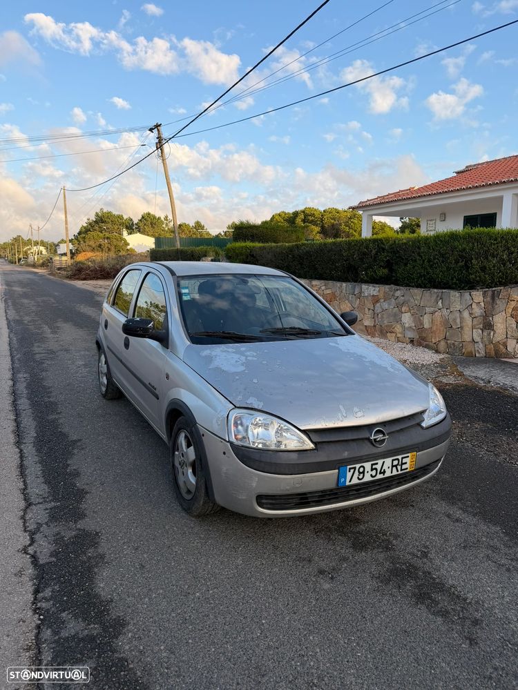 Opel Corsa 1.2 16V Confort - 1