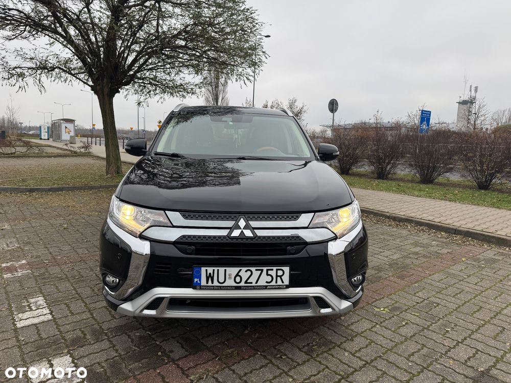 Mitsubishi Outlander - 8