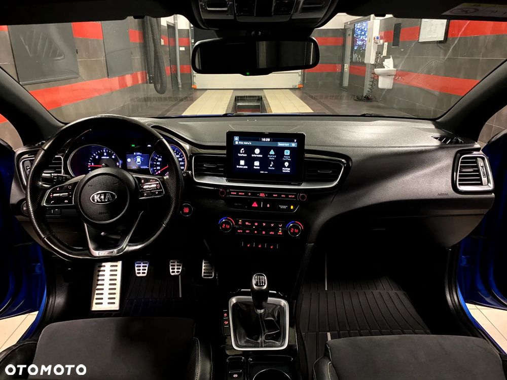 Kia ProCeed 1.6 CRDi SCR GT LINE - 17