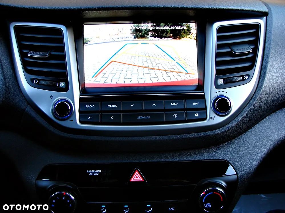 Hyundai Tucson 1.6 GDI BlueDrive Comfort 2WD - 24