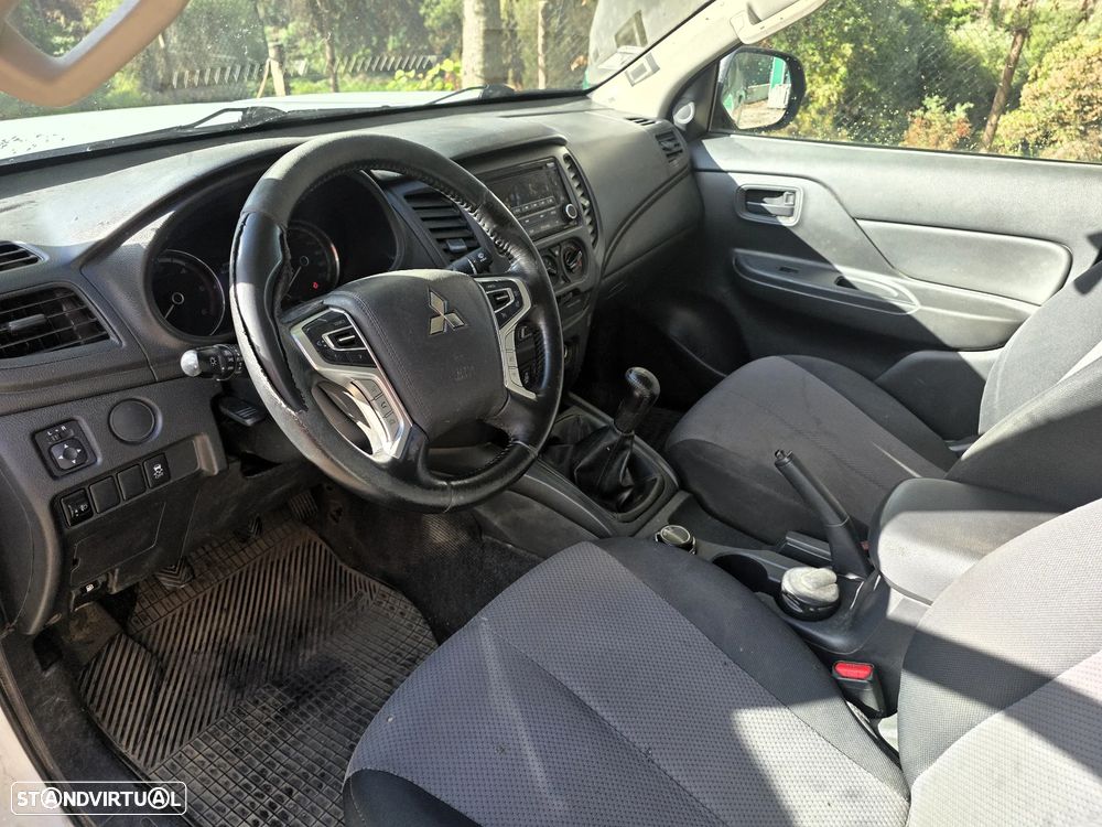 Mitsubishi L200 - 3