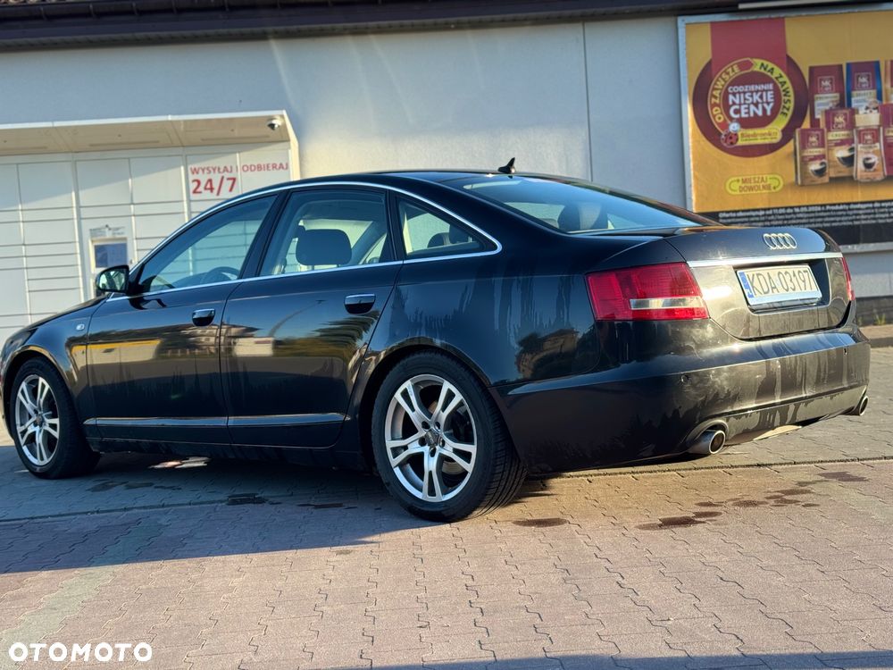 Audi A6 Limousine 2.4 - 6
