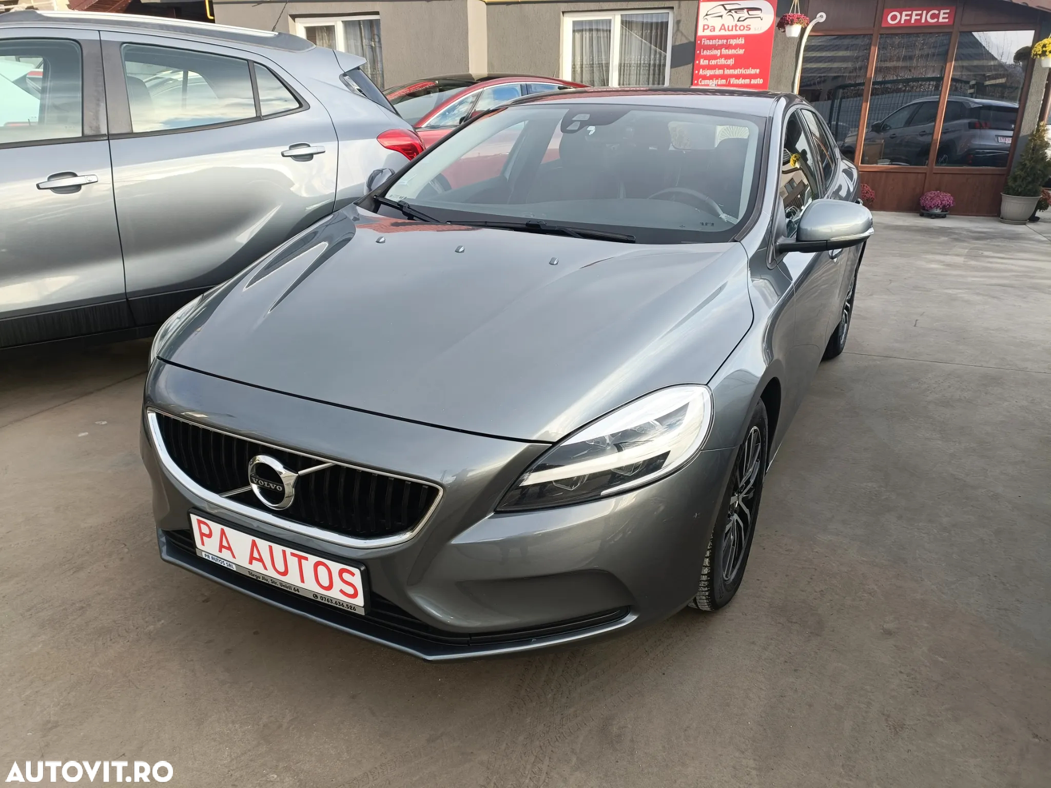 Volvo V40 D2 Momentum - 3