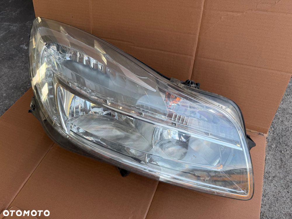 Lampa prawa przednia prawy przód Opel Insignia A EUROPA - 2
