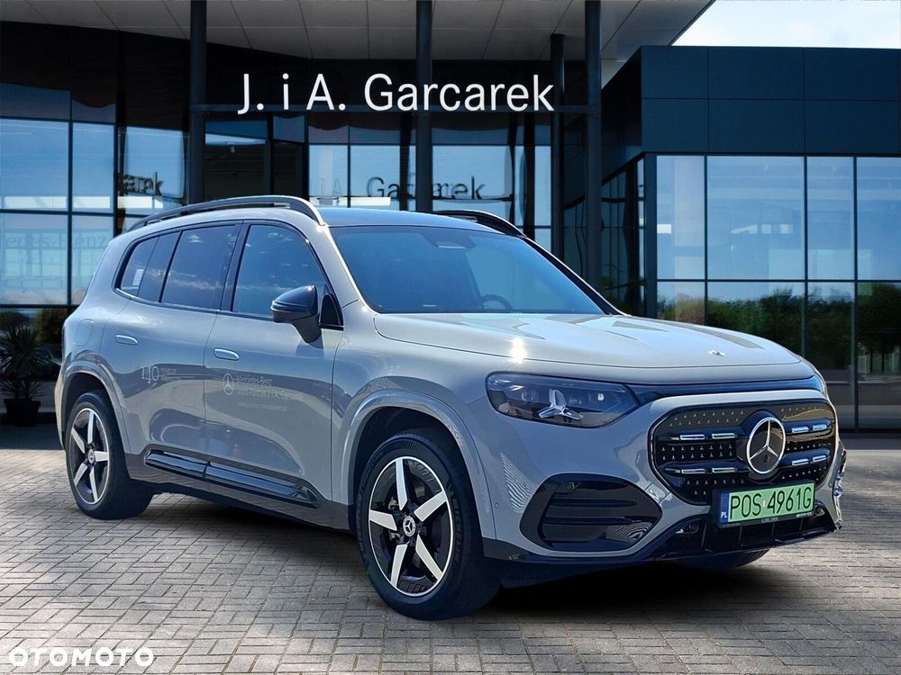 Mercedes-Benz GLB - 8