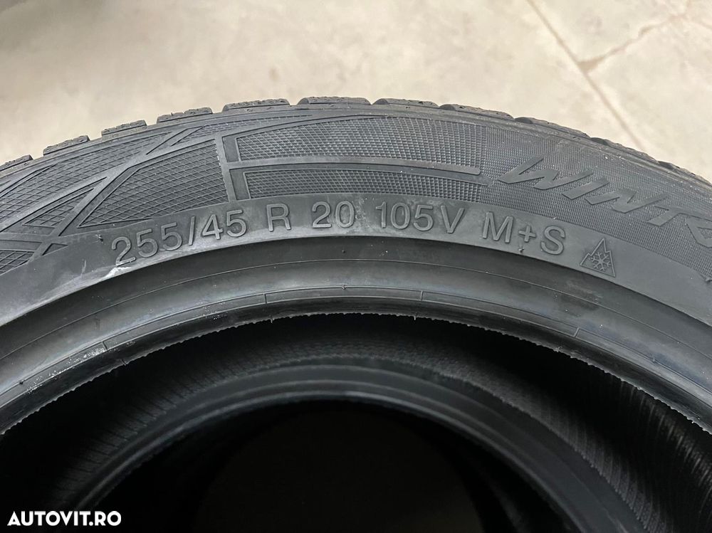 Vând set anvelope 255/45/20-285/40/20 vredestein de iarnă noi - 6