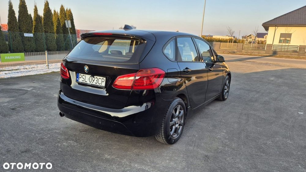 BMW Seria 2 218d - 6