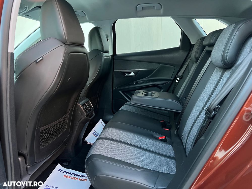 Peugeot 3008 1.2 PureTech 130 EAT8 GT - 7