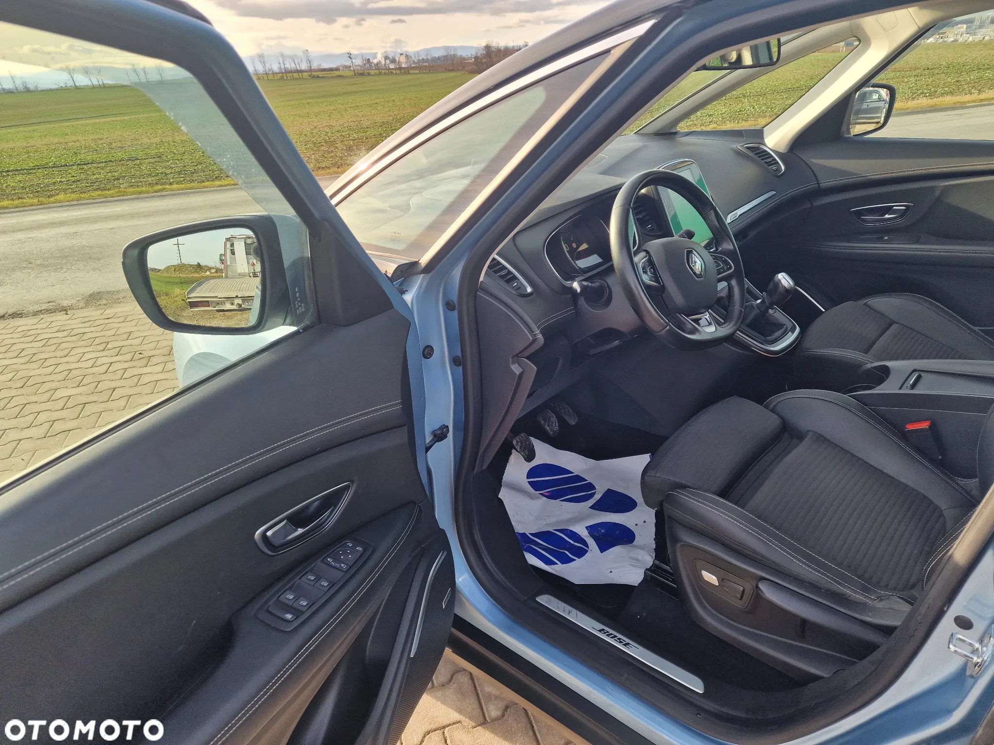 Renault Scenic 1.5 dCi Energy Bose EU6 - 17