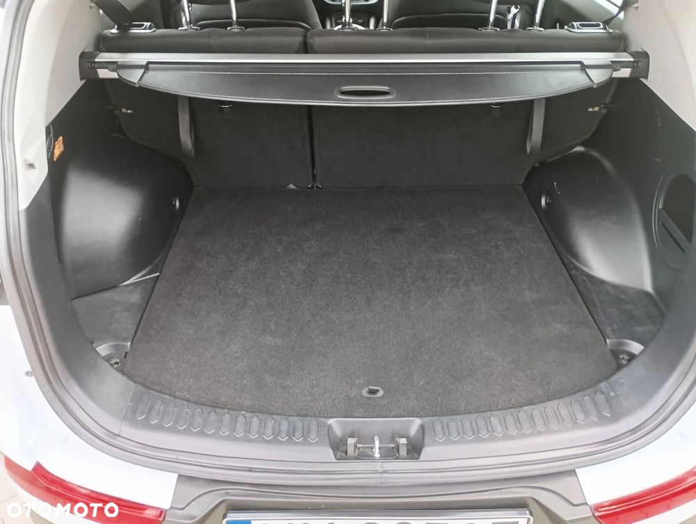 Kia Sportage - 16