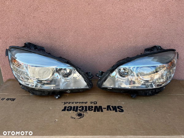 Lampa przednia MERCEDES C KLASA W204 BI-XENON NIESKRĘTNE KOMPLET EUROPA ORG