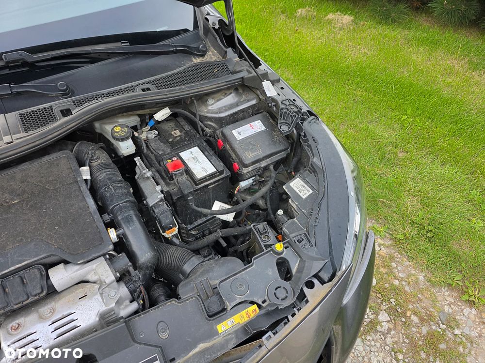 Peugeot 208 PureTech 130 EAT8 Allure - 9