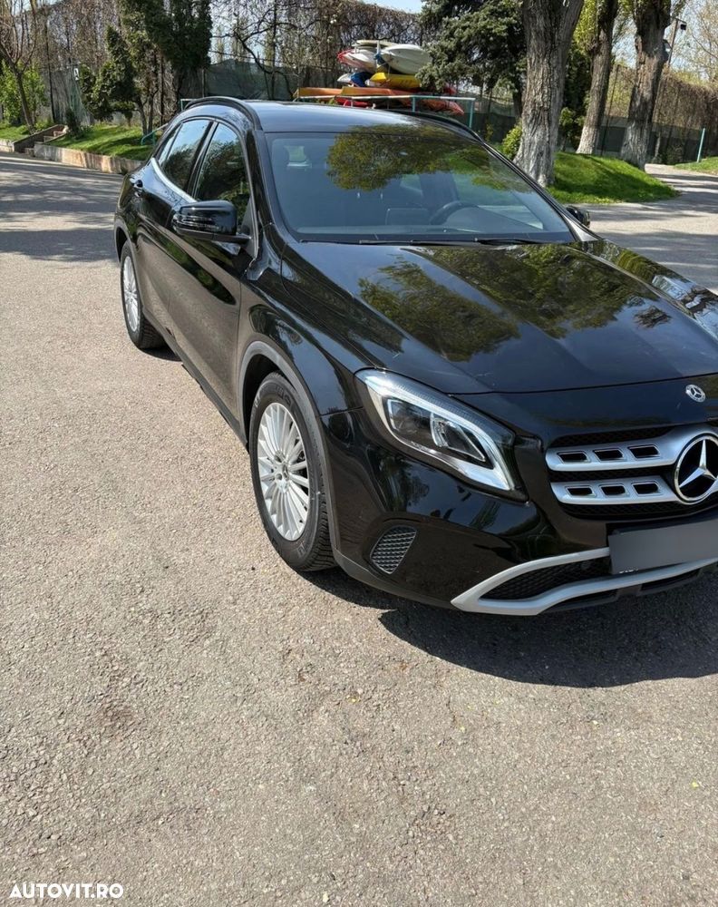 Mercedes-Benz GLA - 2