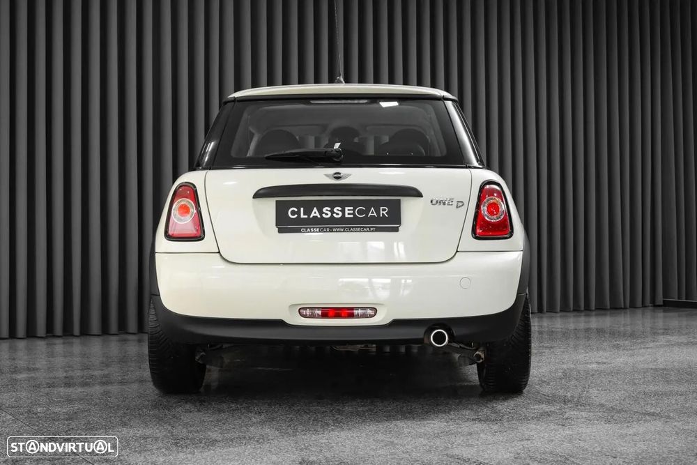 MINI 3 Portas One D - 6