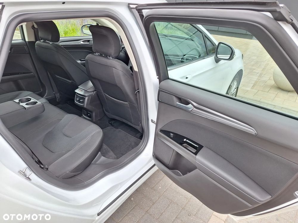 Ford Mondeo 2.0 EcoBlue Titanium - 21