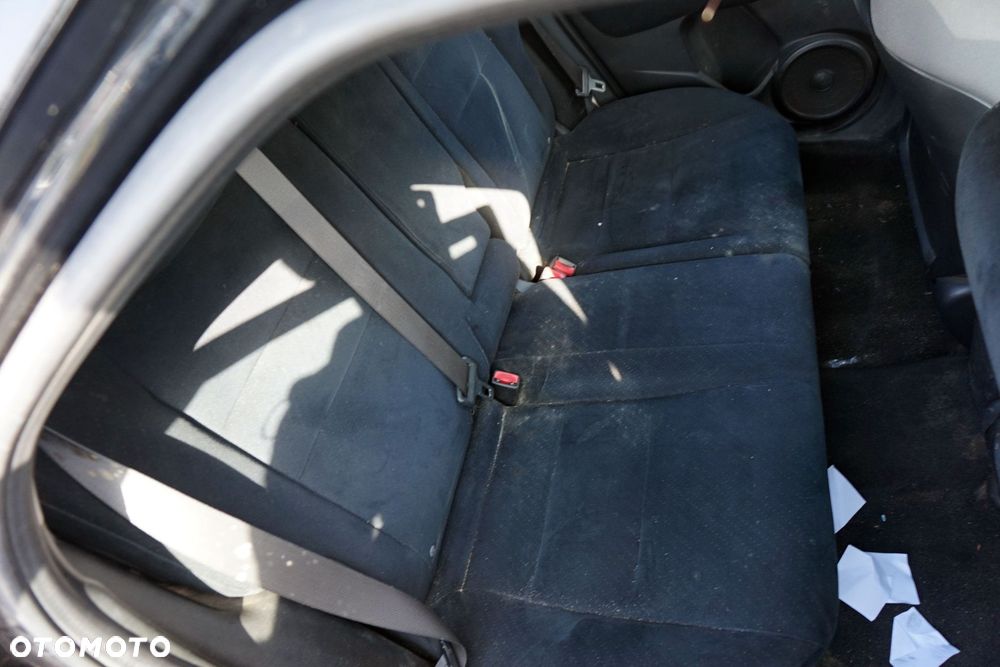 HONDA CIVIC VIII 5D HB 2006 B92P 1.4 16V L13A7 83KM SPLM CZARNY na części - 13