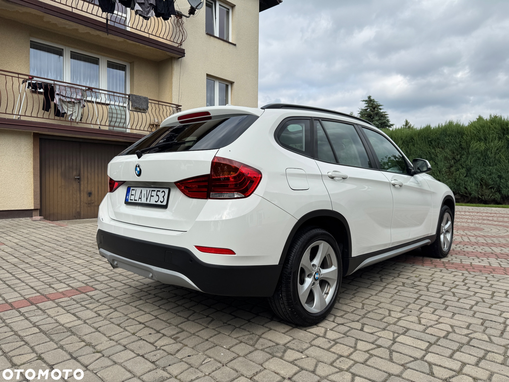 BMW X1 sDrive20d EfficientDynamics - 4
