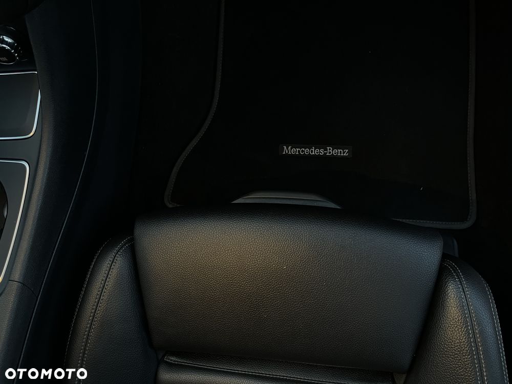 Mercedes-Benz CLA 250 4Matic 7G-DCT AMG Line - 18