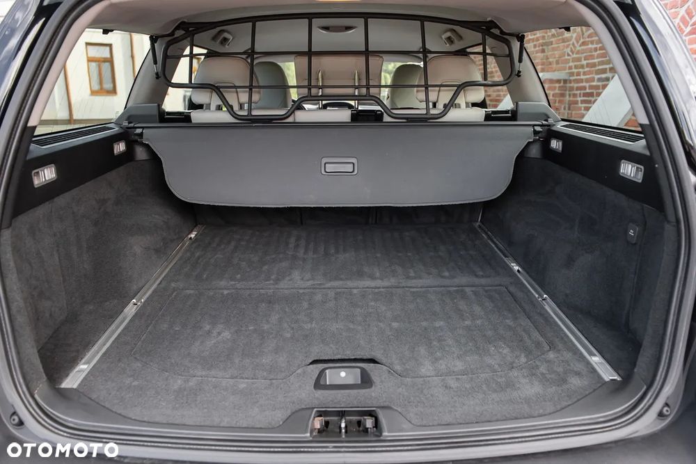 Volvo XC 70 D4 AWD Summum EU6 - 28