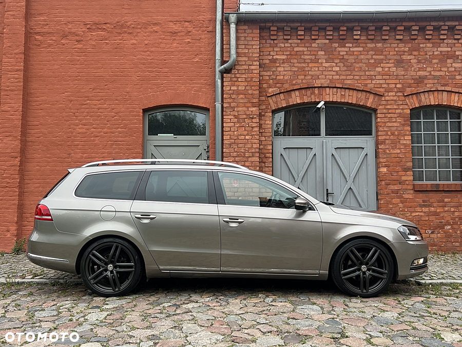Volkswagen Passat 2.0 TDI DPF Highline - 16