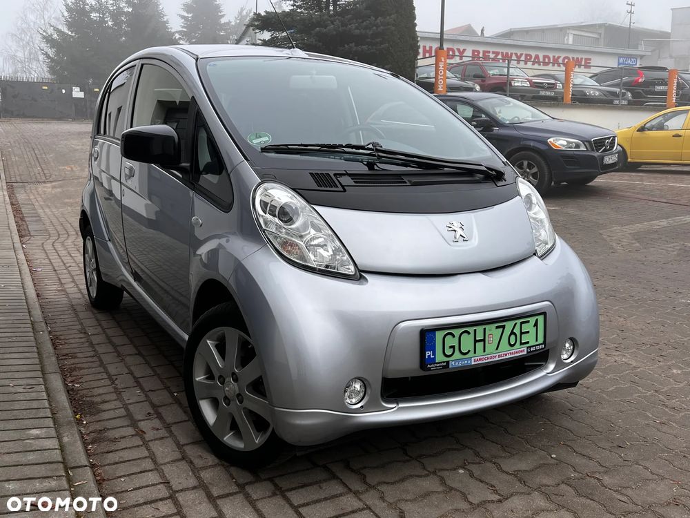 Peugeot iOn Active - 5
