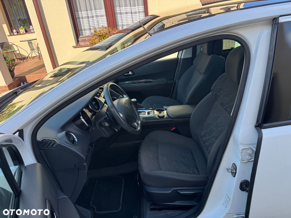 Peugeot 3008 e-HDi FAP 115 EGS6 Stop&Start Active - 13