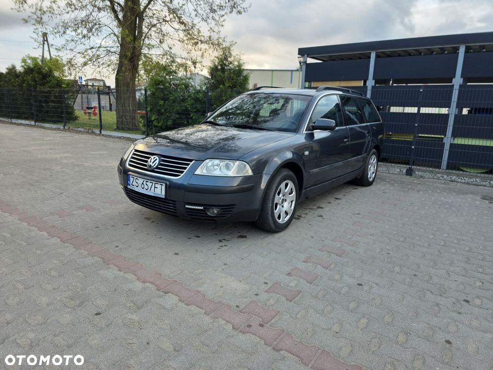 Volkswagen Passat 1.6 Comfortline - 1